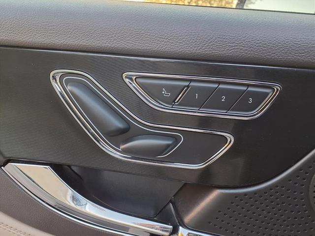 Photo of 2023 Pearl Metallic Lincoln Corsair
