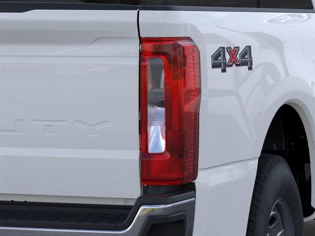 Photo of 2024 Oxford White Ford F-250
