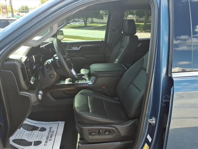 Photo of 2024 Downpour Metallic GMC Sierra 1500