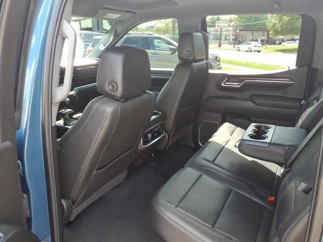 Photo of 2024 Downpour Metallic GMC Sierra 1500
