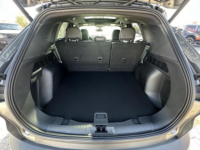 Photo of 2025 Gray Metallic Ford Escape