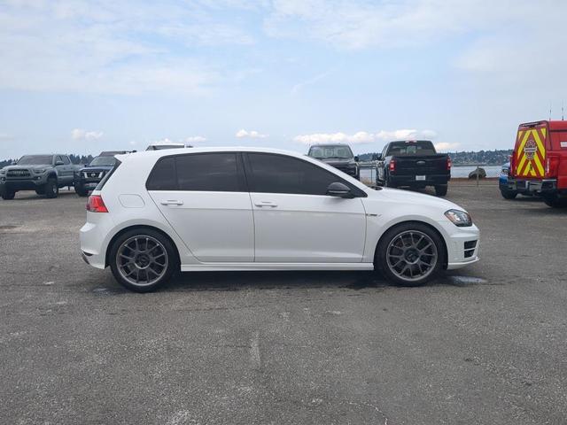 Photo of 2017 Oryx White Pearl Metallic Volkswagen Golf R