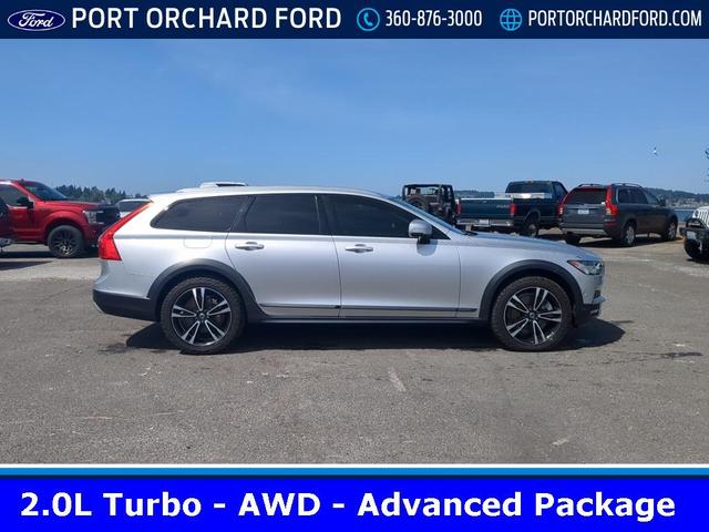Photo of 2019 Bright Silver Metallic Volvo V90 Cross Country