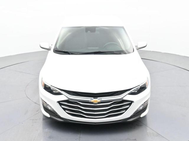 Photo of 2024 Summit White Chevrolet Malibu