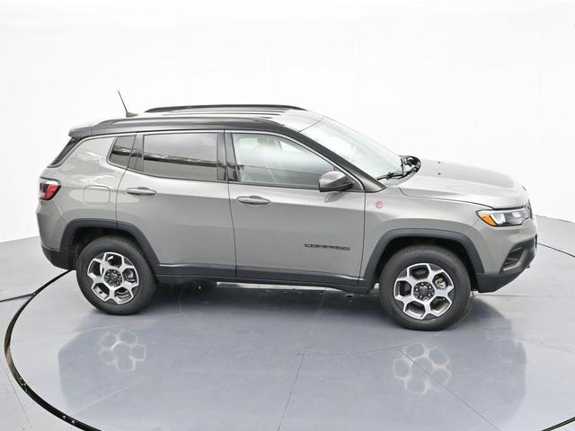 Photo of 2022 Sting Gray Clearcoat Jeep Compass