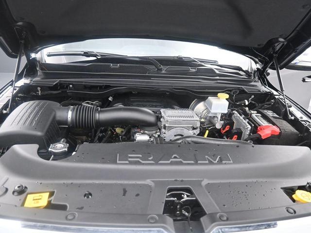 Photo of 2022 Diamond Black RAM 1500