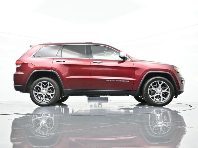 Photo of 2021 Velvet Red Pearlcoat Jeep Grand Cherokee