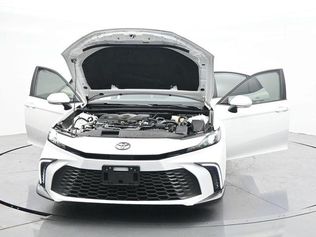 Photo of 2025 Ice Toyota Camry