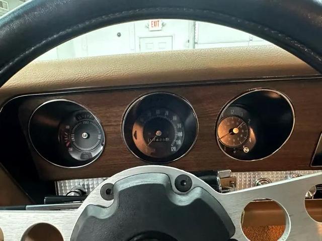 Photo of 1970 Gold Pontiac GTO