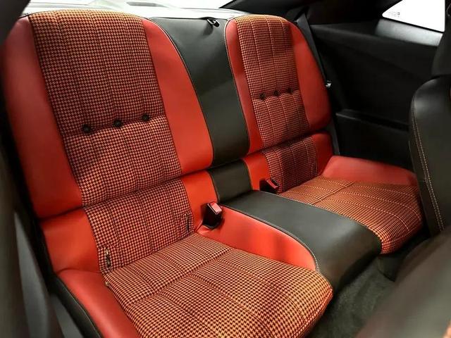 Photo of 2011 Orange Chevrolet Camaro