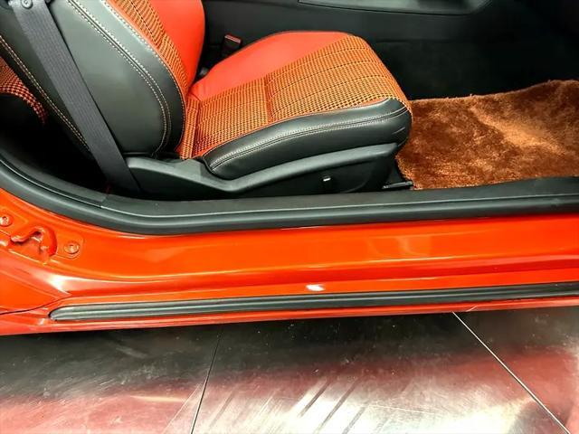 Photo of 2011 Orange Chevrolet Camaro