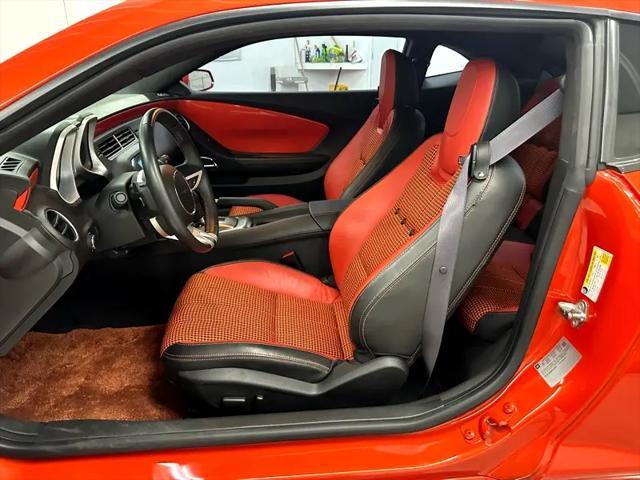 Photo of 2011 Orange Chevrolet Camaro