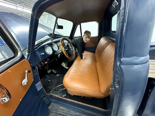 Photo of 1953 Blue Chevrolet 3100