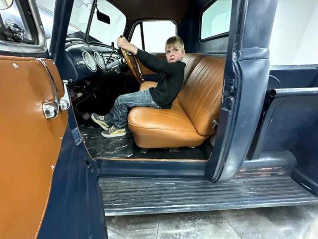 Photo of 1953 Blue Chevrolet 3100