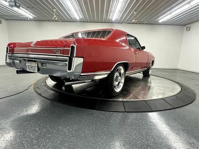 Photo of 1971 Red Chevrolet Monte Carlo