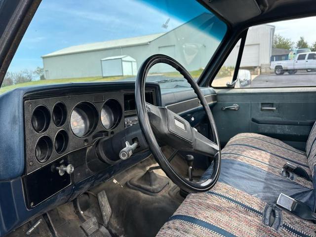 Photo of 1986 Blue Chevrolet Pickup Truck