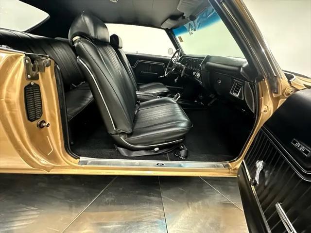 Photo of 1970 Gold Chevrolet Chevelle