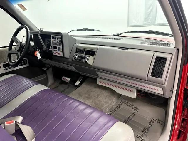 Photo of 1993 Red Chevrolet 1500