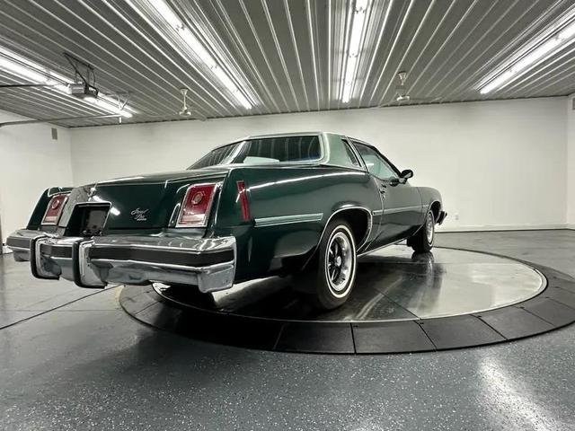 Photo of 1977 Green Pontiac Grand Prix