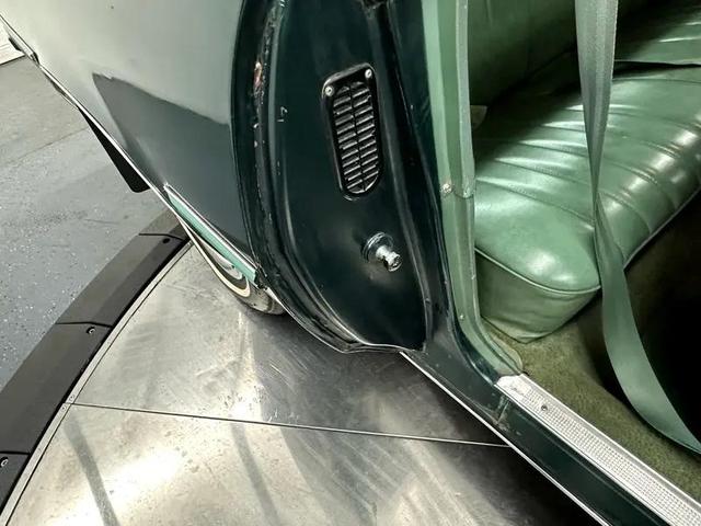 Photo of 1977 Green Pontiac Grand Prix