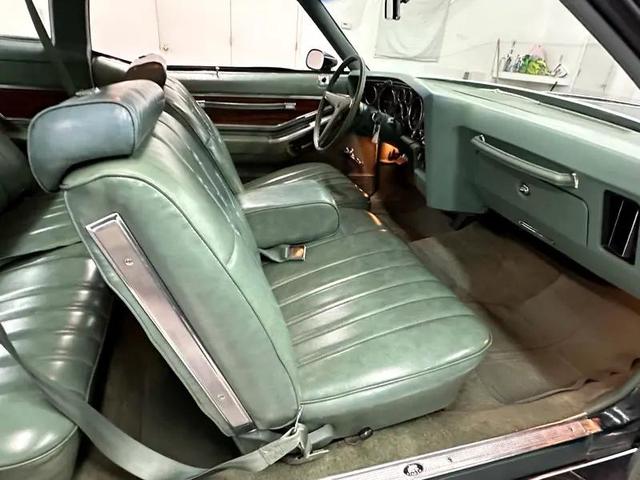 Photo of 1977 Green Pontiac Grand Prix