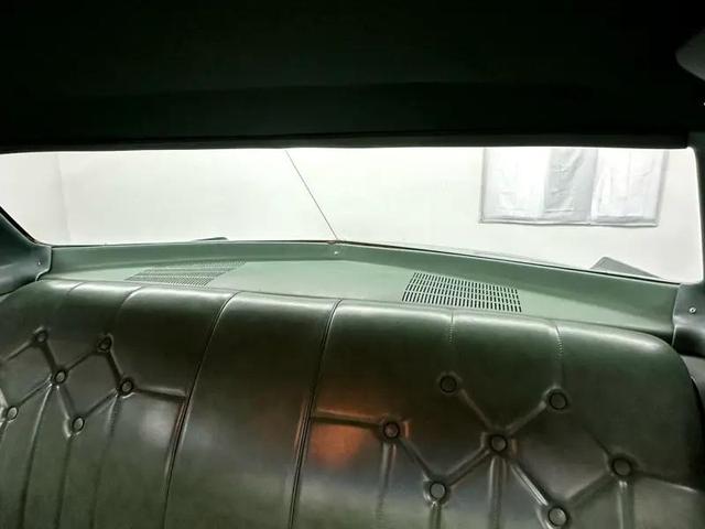 Photo of 1977 Green Pontiac Grand Prix