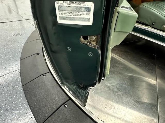 Photo of 1977 Green Pontiac Grand Prix