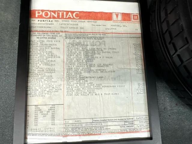 Photo of 1977 Green Pontiac Grand Prix