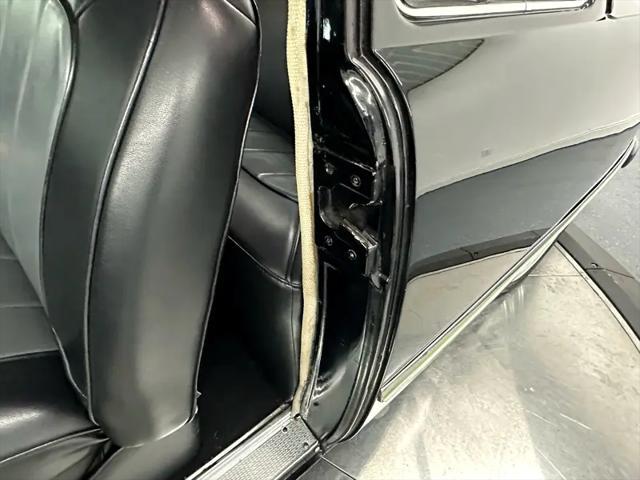 Photo of 1950 Black Ford Custom