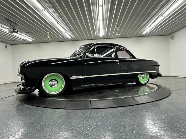Photo of 1950 Black Ford Custom