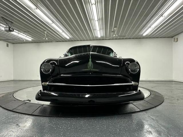Photo of 1950 Black Ford Custom