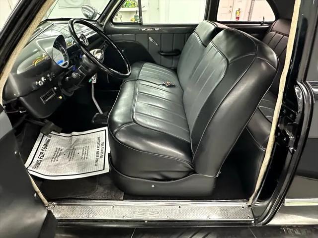 Photo of 1950 Black Ford Custom