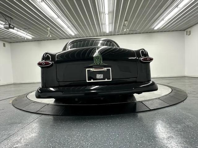 Photo of 1950 Black Ford Custom