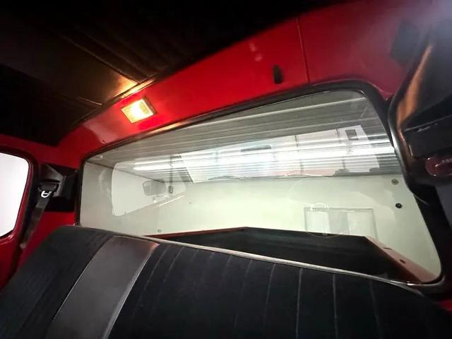 Photo of 1976 Red Ford F-250