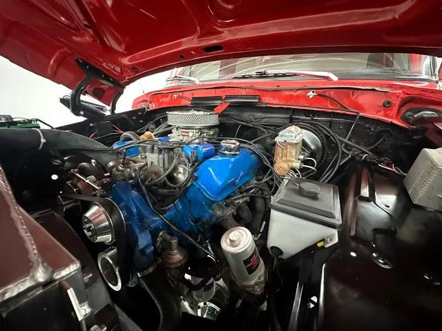 Photo of 1976 Red Ford F-250