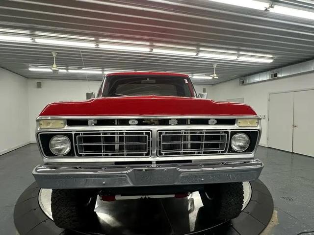 Photo of 1976 Red Ford F-250