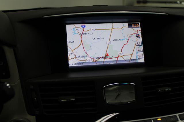Photo of 2015 Moonlight White INFINITI Q70L