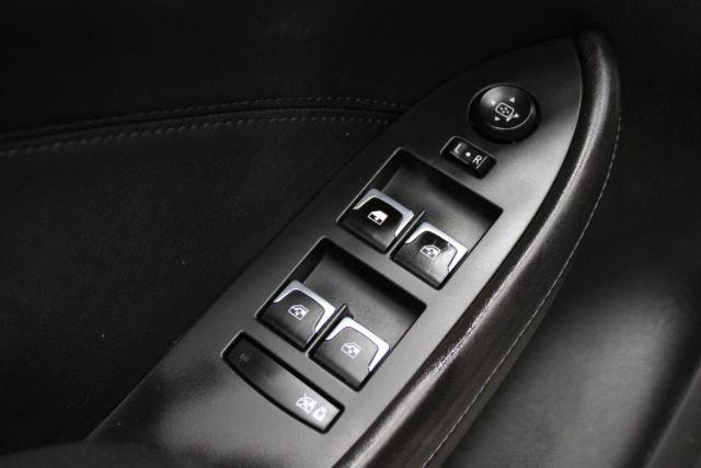 Photo of 2014 White Diamond Tricoat Cadillac CTS