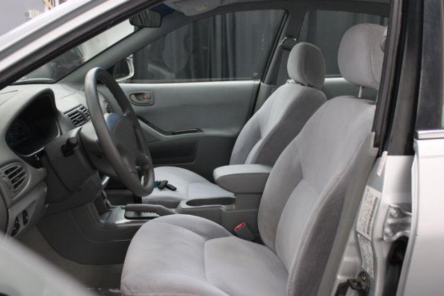 Photo of 2003 Sterling Silver Metallic Mitsubishi Galant