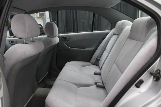 Photo of 2003 Sterling Silver Metallic Mitsubishi Galant