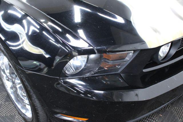 Photo of 2010 Black Ford Mustang