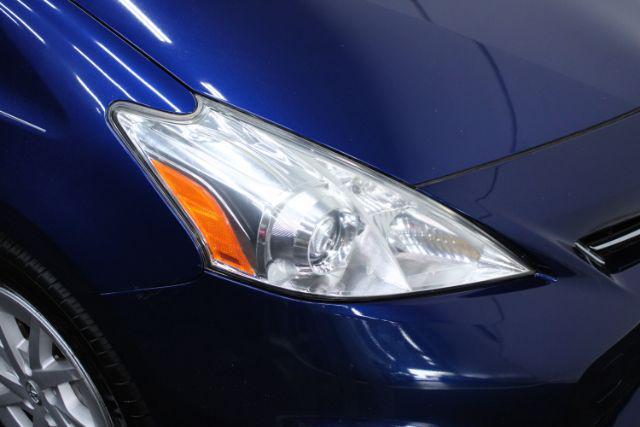 Photo of 2013 Blue Ribbon Metallic Toyota Prius v