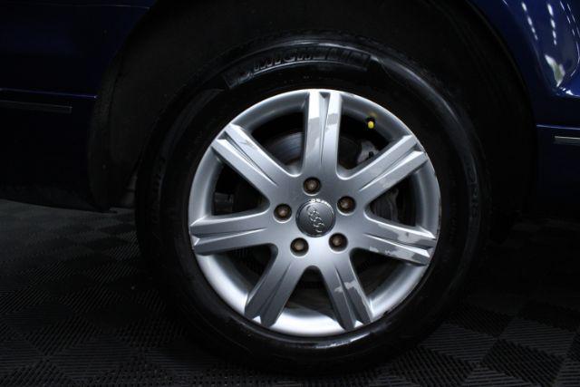 Photo of 2014 Atlantis Blue Metallic Audi Q7