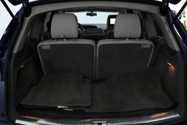 Photo of 2014 Atlantis Blue Metallic Audi Q7