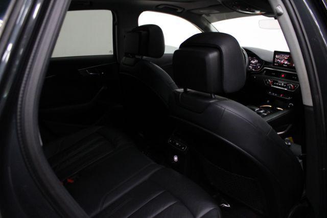 Photo of 2017 Manhattan Gray Metallic Audi A4