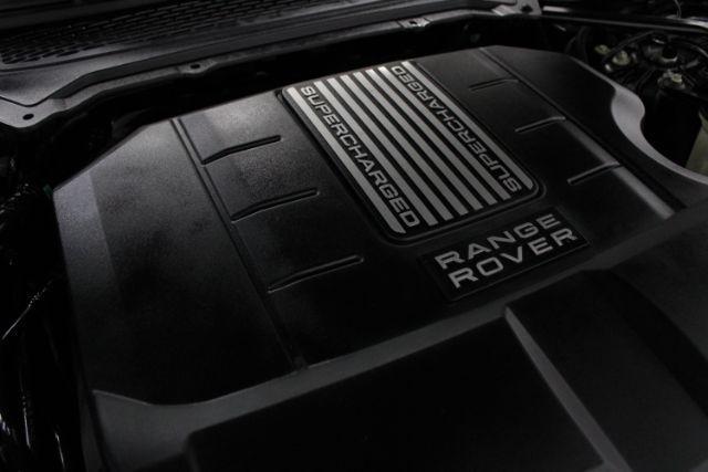 Photo of 2014 Santorini Black Metallic Land Rover Range Rover