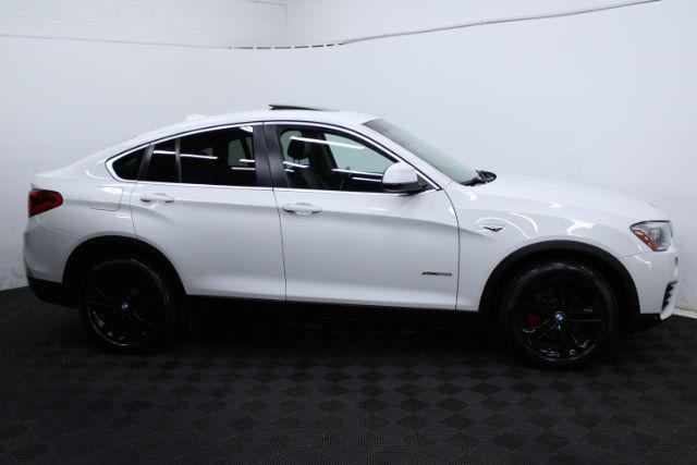 Photo of 2016 Mineral White Metallic BMW X4