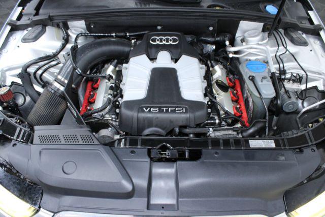Photo of 2014 Ice Silver Metallic Audi S4