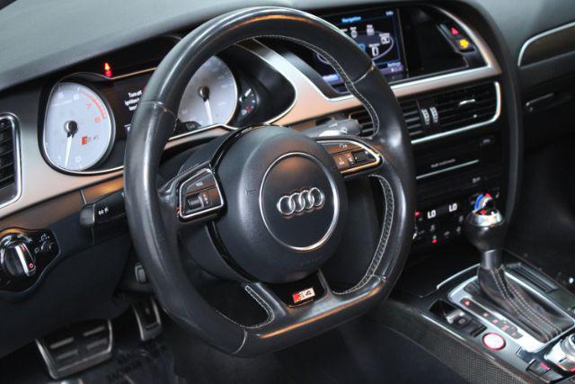 Photo of 2014 Ice Silver Metallic Audi S4