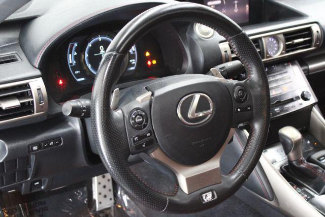 Photo of 2014 White Lexus IS 250